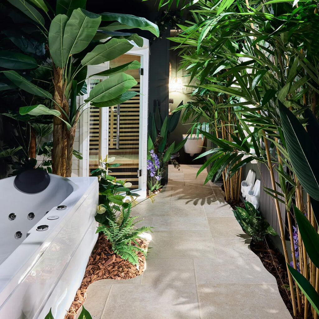 balnéo et sauna dans l'hébergement insolite atypique room à niort